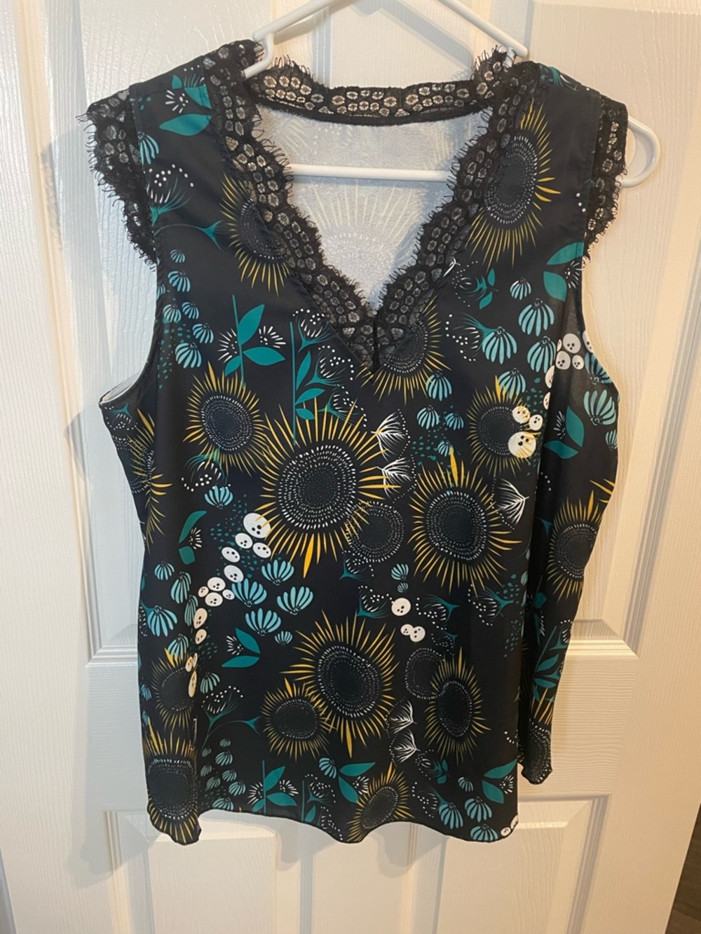 Women’s Black Floral Lace-Trim V-Neck Tank Top